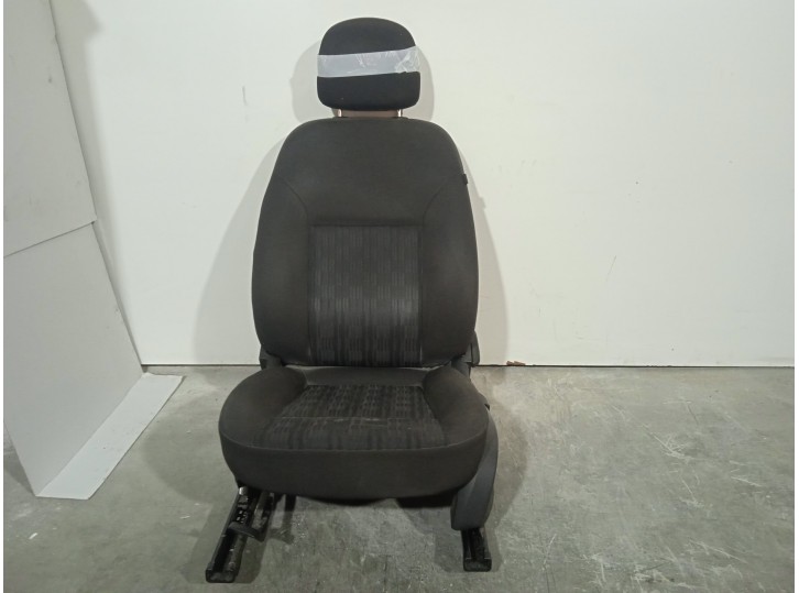 Replacement front left seat for Opel Zafira Tourer 2.0 CDTi CAT OEM IAM reference 4267608 BLACK FABRIC 5 DOORS