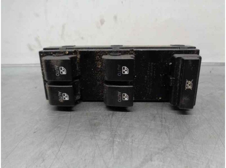 Recambio de mando elevalunas delantero izquierdo para kia cee´d sporty wagon 1.6 crdi cat referencia OEM IAM 935701H120 