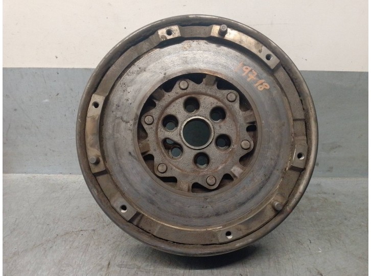 Recambio de volante motor para bmw serie 1 berlina (e81/e87) 2.0 cat referencia OEM IAM 21217541018  