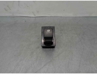 Recambio de mando elevalunas trasero derecho para kia cee´d sporty wagon 1.6 crdi cat referencia OEM IAM 935751H100 