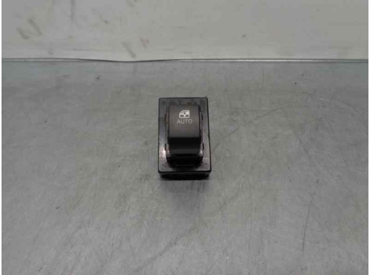 Recambio de mando elevalunas trasero derecho para kia cee´d sporty wagon 1.6 crdi cat referencia OEM IAM 935751H100 