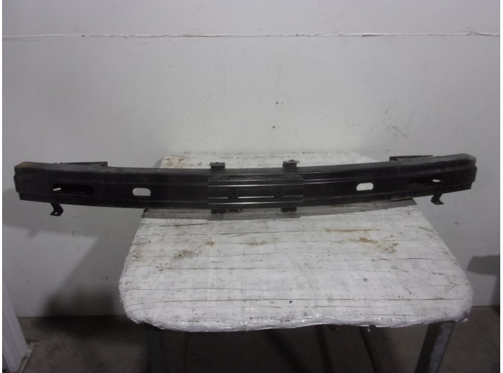 Recambio de refuerzo paragolpes delantero para hyundai elantra (xd) 2.0 crdi cat referencia OEM IAM 865302D000 DE HIERRO 