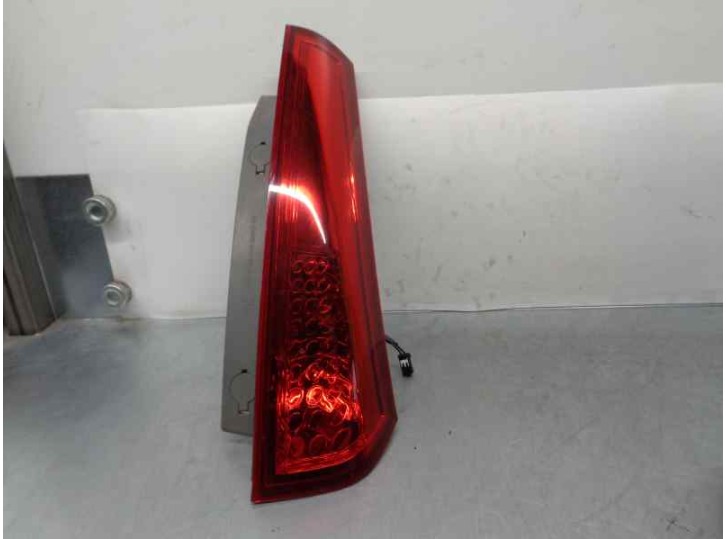 Recambio de piloto trasero derecho para kia cee´d sporty wagon 1.6 crdi cat referencia OEM IAM 924041H3 