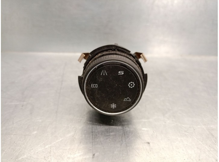 Replacement multifunction switch for Seat Tarraco (KN2) 2.0 TSI 4Drive OEM IAM reference 5FJ927531A 5FJ927531A 