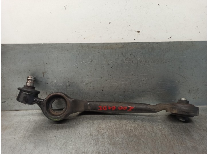 Recambio de brazo suspension inferior delantero izquierdo para audi a6 berlina (c4) 2.6 v6 cat (abc) referencia OEM IAM 4A040715