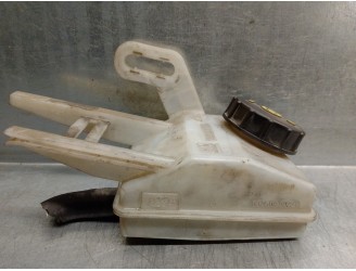 Recambio de deposito liquido frenos para opel zafira tourer 2.0 cdti cat referencia OEM IAM 13308775 