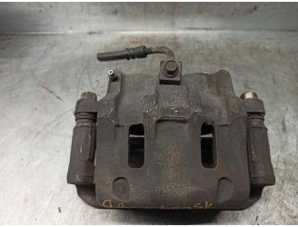 Recambio de pinza freno delantera derecha para kia carnival ii 2.5 v6 cat referencia OEM IAM 