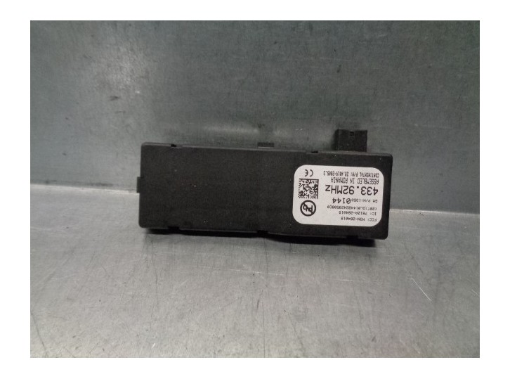 Recambio de modulo electronico para opel zafira tourer 2.0 cdti cat referencia OEM IAM 13500144  