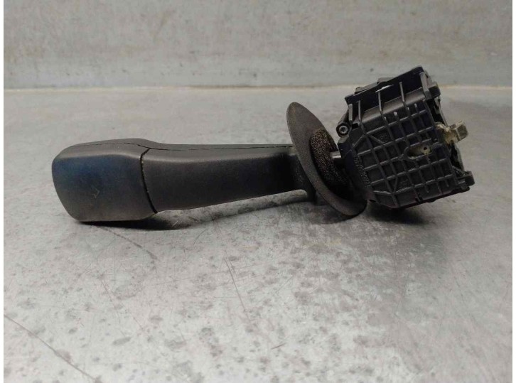 Recambio de mando luces para bmw serie 5 berlina (e39) 2.5 turbodiesel cat referencia OEM IAM 8352014 