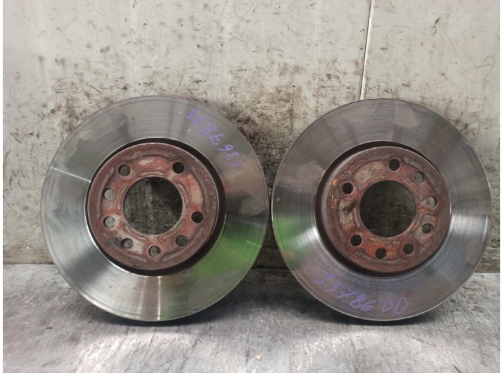 Replacement front brake disc for Hyundai Accent (X3) 1.5 12V CAT OEM IAM reference 