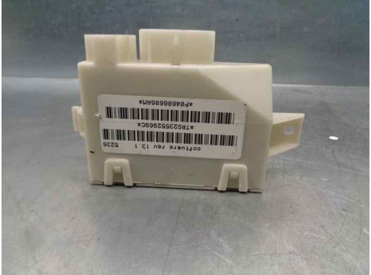 Replacement central locking control unit for Chrysler Voyager (RG) 2.8 CRD Grand Voyager Limited OEM IAM reference P04686686AM 
