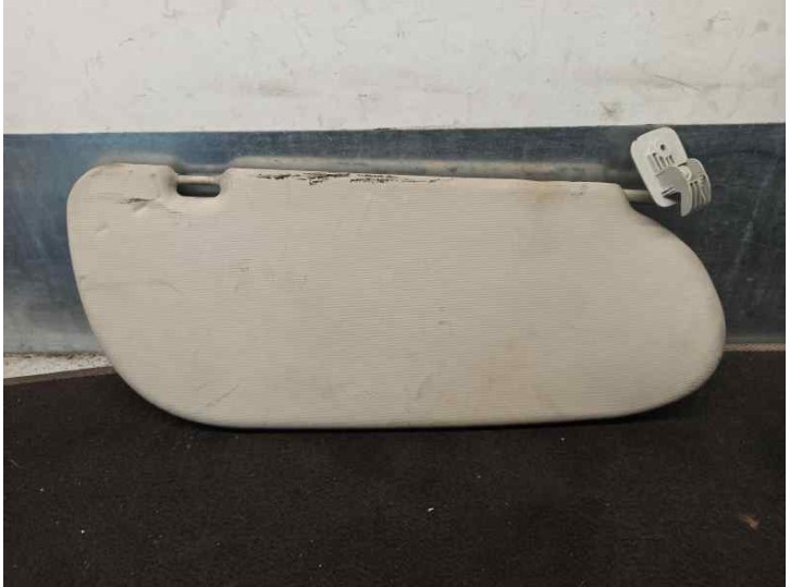 Replacement left sun visor for Volkswagen Sharan (7M8) 1.9 TDI OEM IAM reference 7M0857551AH 
