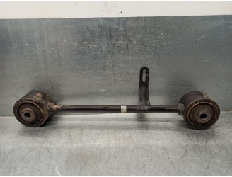 Recambio de brazo suspension superior trasero derecho para toyota land cruiser (j15) 2.8 turbodiesel cat referencia OEM IAM 4877