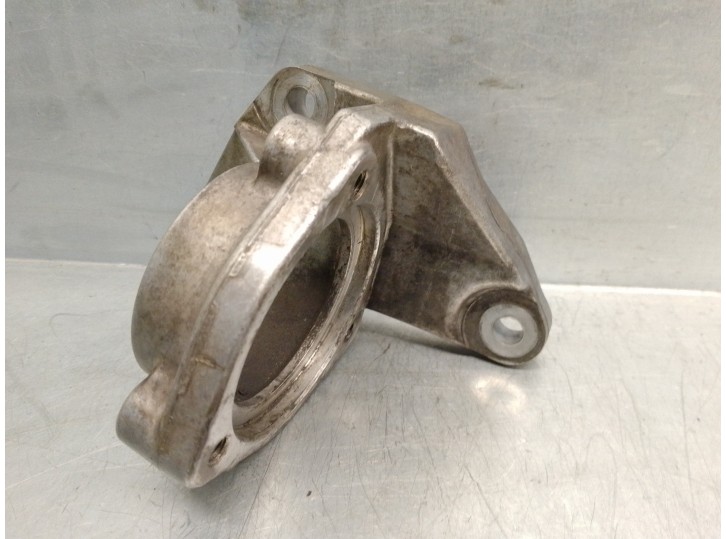 Recambio de soporte cambio para opel zafira tourer 2.0 cdti cat referencia OEM IAM 13219107 