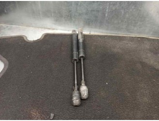 Recambio de amortiguadores maletero / porton para audi a4 berlina (b5) 1.9 tdi referencia OEM IAM 8D5827552C 