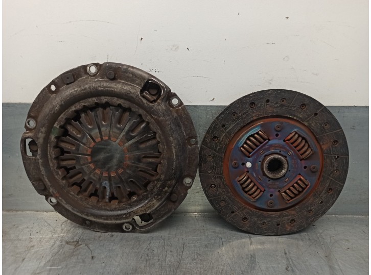 Recambio de kit embrague para mazda premacy (cp) 2.0 turbodiesel cat referencia OEM IAM RF1316410A 