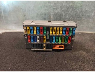 Recambio de caja reles / fusibles para peugeot partner (s1) 1.9 diesel referencia OEM IAM 9568205480 