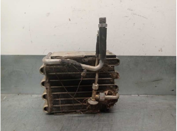 Recambio de evaporador aire acondicionado para hyundai galloper 2.5 referencia OEM IAM HJ849003  