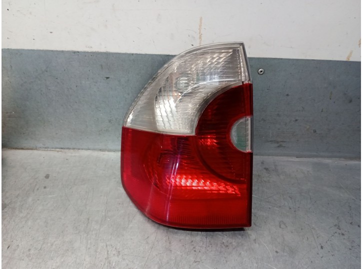 Recambio de piloto trasero izquierdo para bmw x3 (e83) 2.0 d referencia OEM IAM 63216990169 63216990169 