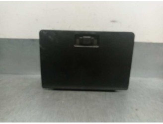 Recambio de guantera para hyundai galloper 2.5 referencia OEM IAM MB244412A 