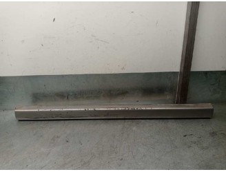 Recambio de spoiler talonera lateral derecha para hyundai galloper 2.5 referencia OEM IAM HR650935  