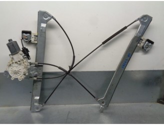 Recambio de elevalunas delantero derecho para smart forfour 1.3 cat referencia OEM IAM A4547200046 2 PINES 5 PUERTAS