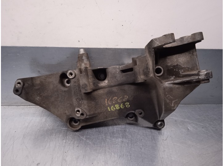 Recambio de soporte alternador para mitsubishi carisma berlina 5 (da0) 1.9 di-d cat referencia OEM IAM 8200115762 