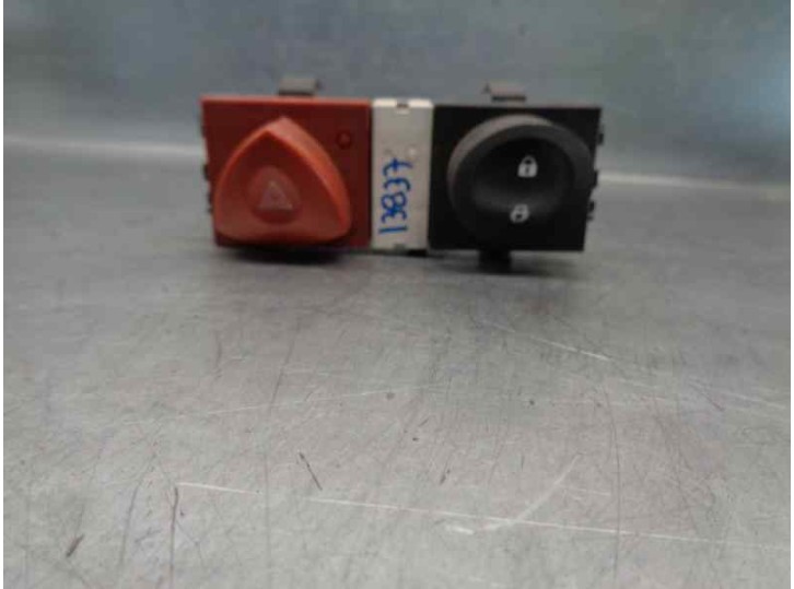 Recambio de warning para renault megane ii coupe/cabrio 1.6 16v referencia OEM IAM 8200407415  