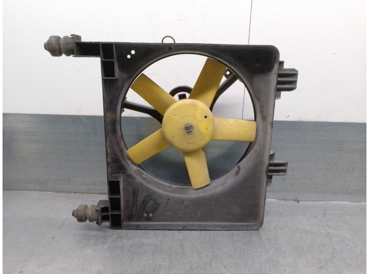 Recambio de electroventilador para ford fiesta berlina 1.3 cat referencia OEM IAM 96FB8C607AJ 1136391 
