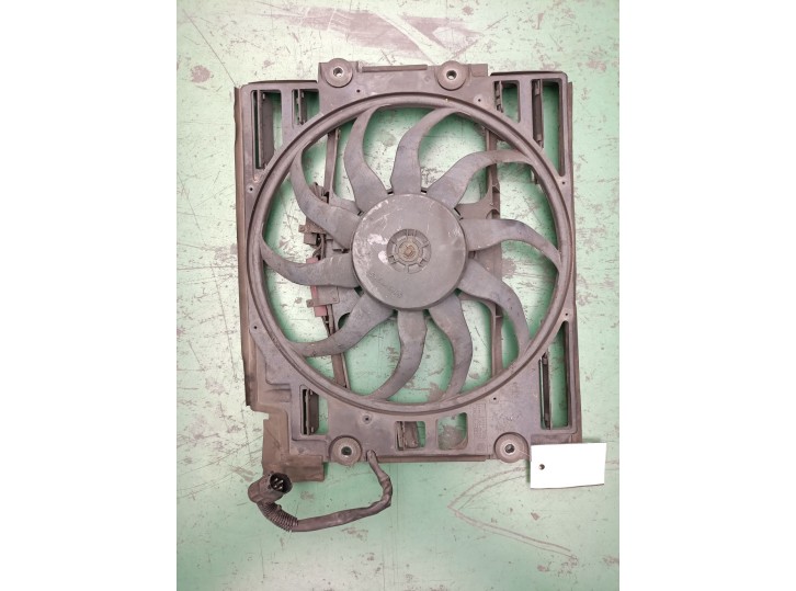 Recambio de electroventilador para bmw serie 5 berlina (e39) 2.2 24v cat referencia OEM IAM 64548370993 SIEMENS