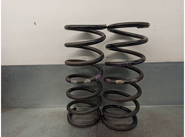 Recambio de muelle amortiguacion para volvo v60 kombi 2.0 diesel cat referencia OEM IAM 31304057  