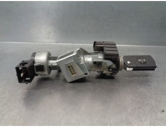 Recambio de conmutador de arranque para mazda 3 berlina (bk) 1.6 cd diesel cat referencia OEM IAM 3M513F880AC 