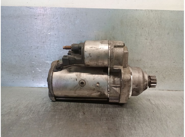 Replacement starter motor for Seat Leon (1M1) 1.9 TDI Syncro OEM IAM reference 02M911023C 02M911023RX 0131RDB VALEO