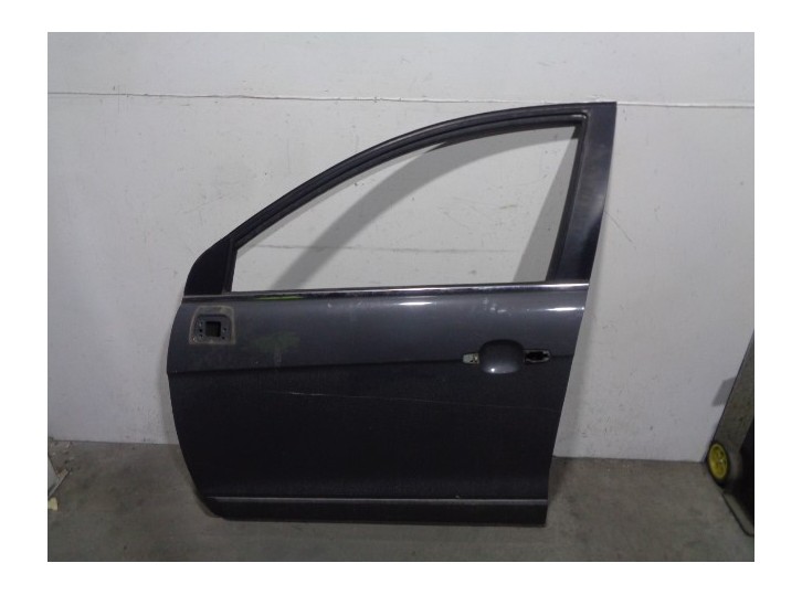Replacement front left door for Chevrolet Captiva 2.0 diesel cat OEM IAM reference 42352069 DARK GREY 5 DOORS