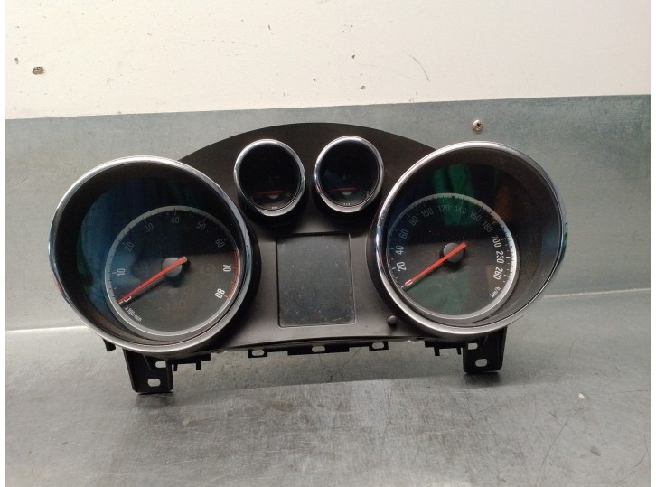 Recambio de cuadro instrumentos para opel astra j lim. 1.6 16v cat referencia OEM IAM 13433775 600775881 