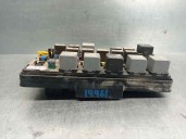 Recambio de caja reles / fusibles para ssangyong actyon 2.0 td cat referencia OEM IAM 8239031033  