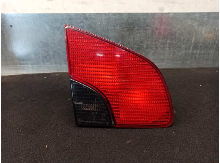 Recambio de piloto trasero izquierdo para peugeot 406 break (s1/s2) st td referencia OEM IAM 6350H6 PORTON 5 PUERTAS