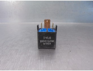 Recambio de rele para hyundai h 1 2.5 crdi cat referencia OEM IAM 952703A006  