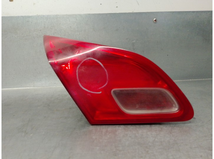Recambio de piloto trasero izquierdo para opel astra j lim. 1.6 16v cat referencia OEM IAM 1222265 DE PORTON 5 PUERTAS