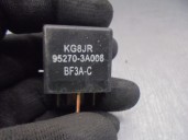 Replacement relay for Hyundai H 1 2.5 CRDi cat OEM IAM reference 952703A006 