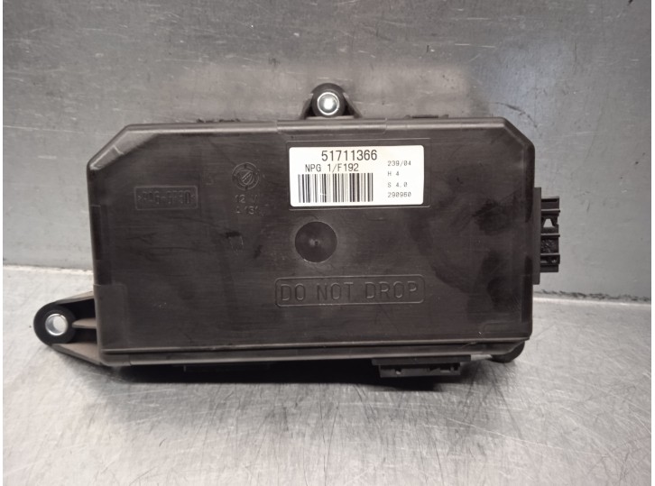 Recambio de centralita cierre para fiat stilo (192) 1.9 jtd 16v cat referencia OEM IAM 51711366 