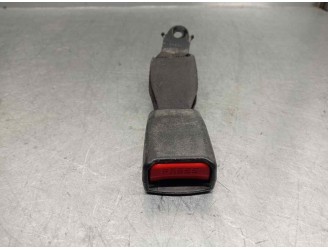 Recambio de enganche cinturon para ssangyong actyon 2.0 td cat referencia OEM IAM 4255372 TRA IZQ 5 PUERTAS