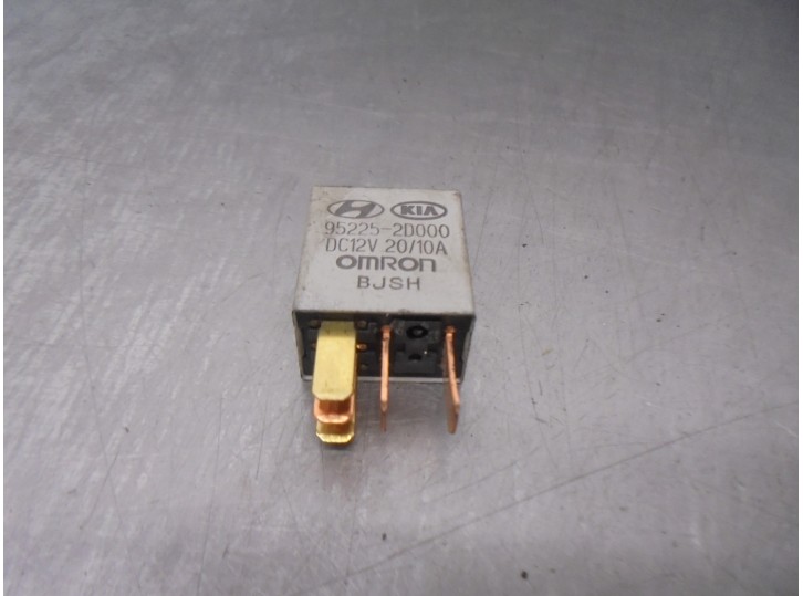 Recambio de rele para hyundai h 1 2.5 crdi cat referencia OEM IAM 952252D000  