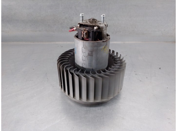 Recambio de motor calefaccion para audi a6 berlina (4f2) 2.4 v6 24v cat (bdw) referencia OEM IAM 4F0820021 