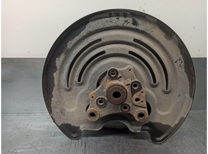 Recambio de mangueta trasera derecha para nissan primastar (x..) 2.0 dci diesel referencia OEM IAM 4304000Q0A  