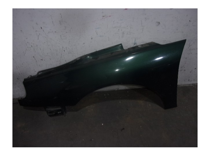 Recambio de aleta delantera izquierda para renault laguna (b56) 2.2 diesel referencia OEM IAM 7751698031 VERDE 