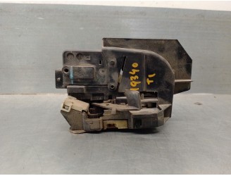 Replacement rear left door lock for Renault Laguna (B56) 2.2 Diesel OEM IAM reference 7701038439 2 PINS 5 DOOR