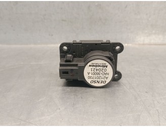 Recambio de motor apertura trampillas climatizador para opel vivaro c furgoneta (k0) 1.5 referencia OEM IAM A21201700 DENSO