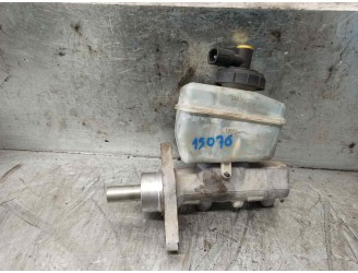 Recambio de bomba freno para dacia duster 1.5 dci diesel fap cat referencia OEM IAM 03350890461  