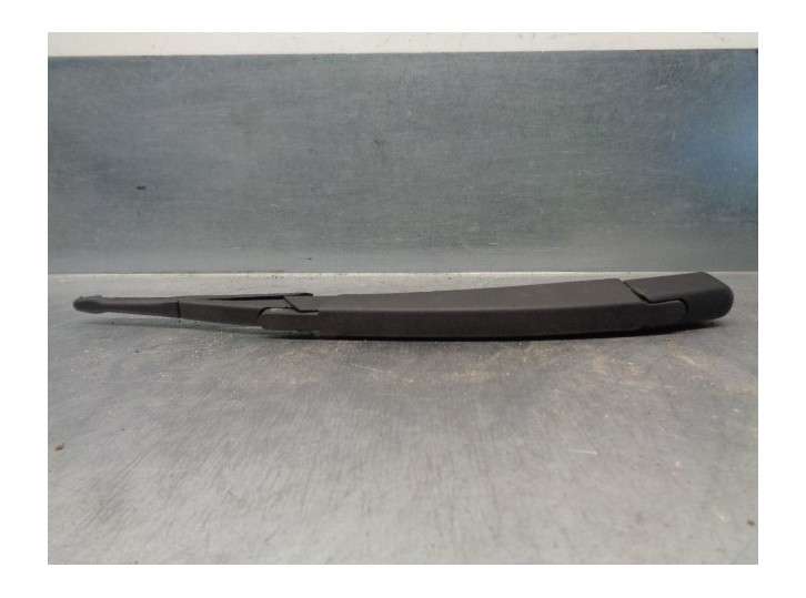 Recambio de brazo limpia trasero para dacia duster 1.5 dci diesel fap cat referencia OEM IAM   